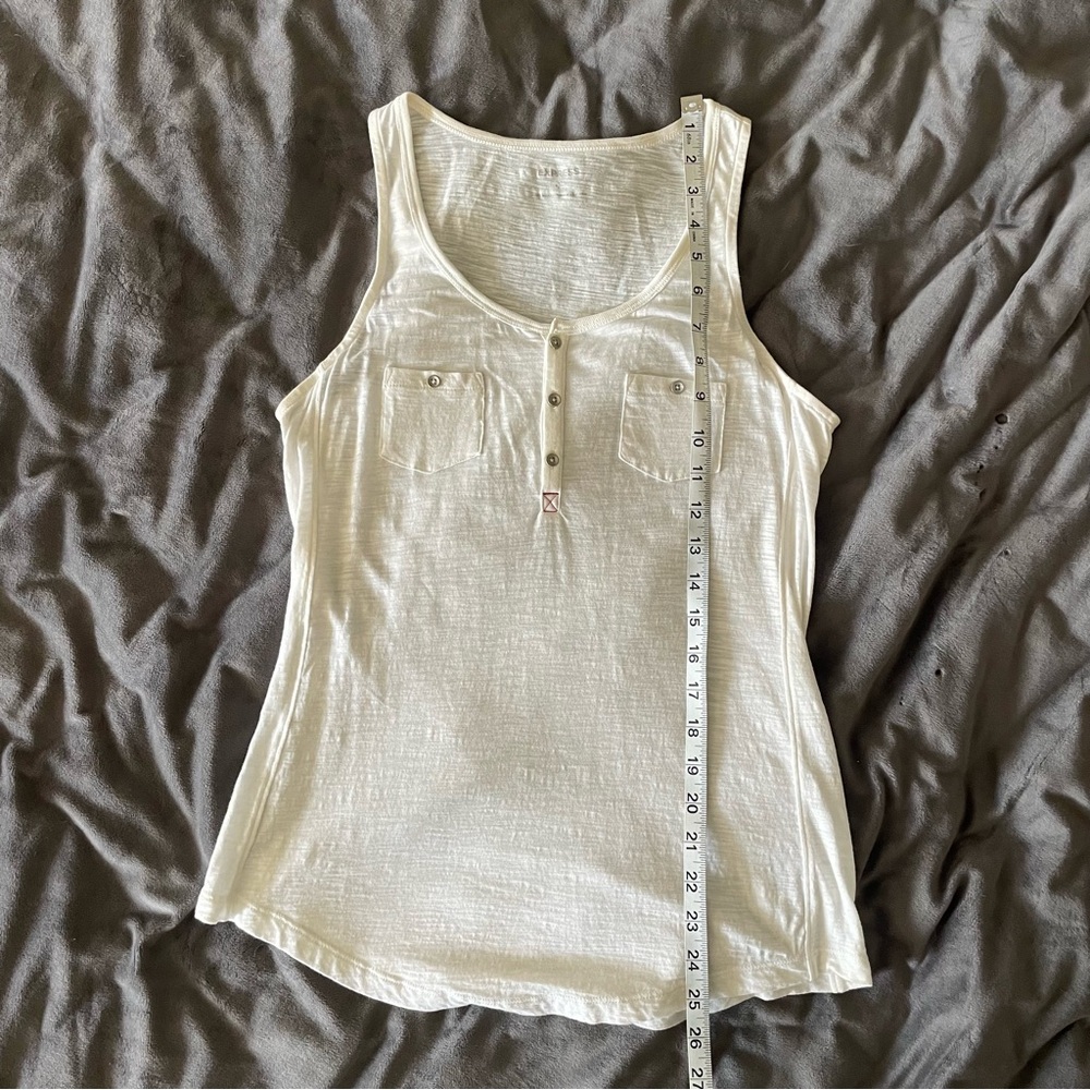 Express Tank Top - Picture 3 of 5